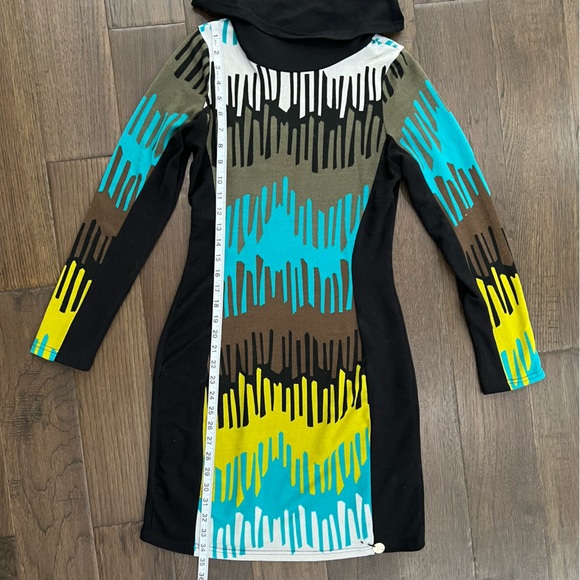 Coco & Tashi Long Sleeve Sweater Dress - Picture 10 of 14